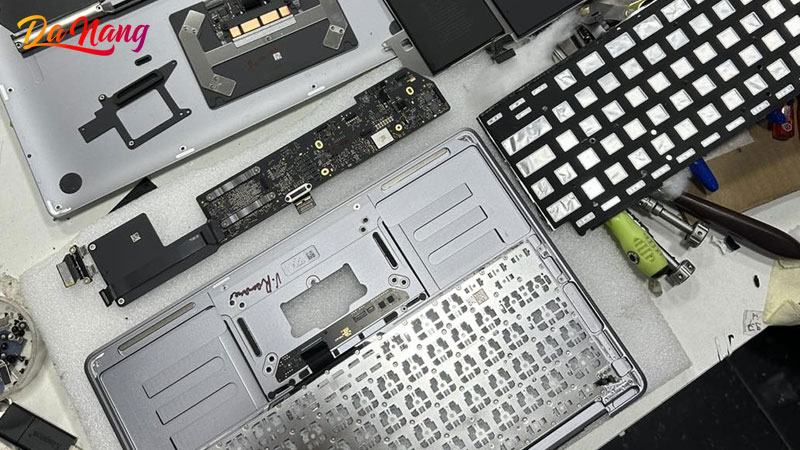 Apple-macbook-fix-repair-thanhphodanang