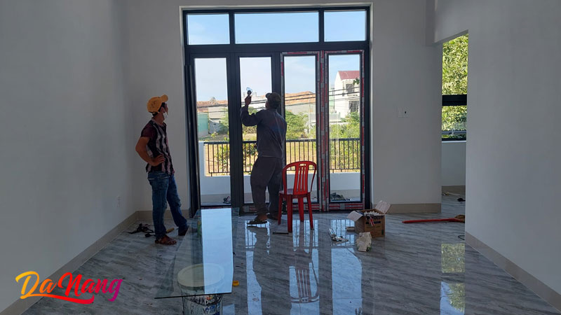 Cua-cuon-tin-bao-phat-1-thanhphodanang