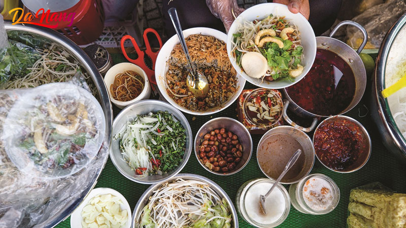 Top-8-quan-bun-hen-o-da-nang-ngon-chuan-vi-co-do-thanhphodanang