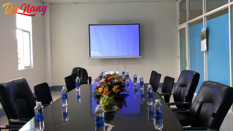 Cong-ty-may-chieu-bao-minh-1-thanhphodanang