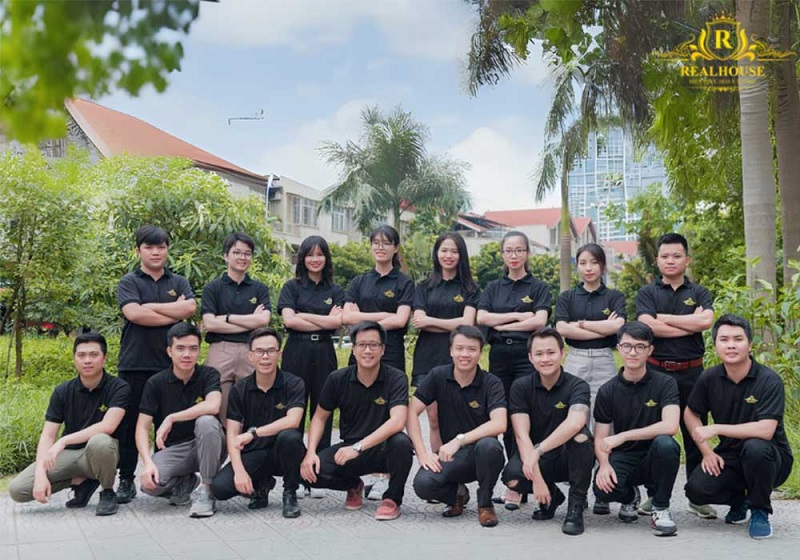 Doi-ngu-cong-ty-kien-truc-realhouse-thanhphodanang