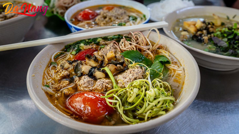 Top-5-quan-bun-oc-o-da-nang-cuc-ngon-khong-the-choi-tu-1-thanhphodanang