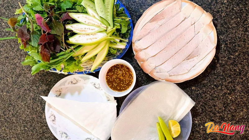 Top-7-dia-chi-an-banh-trang-cuon-thit-heo-da-nang-noi-tieng-hien-nay