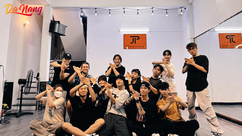 Jp-dance-studio-thanhhoatoplist