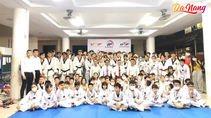 Vo-duong-taekwondo-hong-gia-khanh-thanhphodanang-net