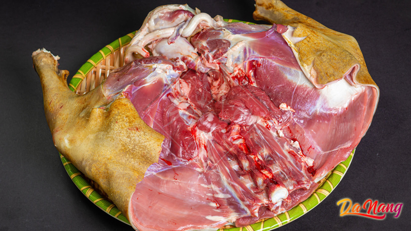 Top-5-dia-diem-mua-thit-de-tuoi-o-da-nang-bao-ngon