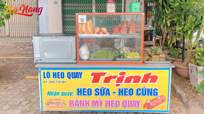 Banh-my-heo-quay-trinh-1-thanhphodanang