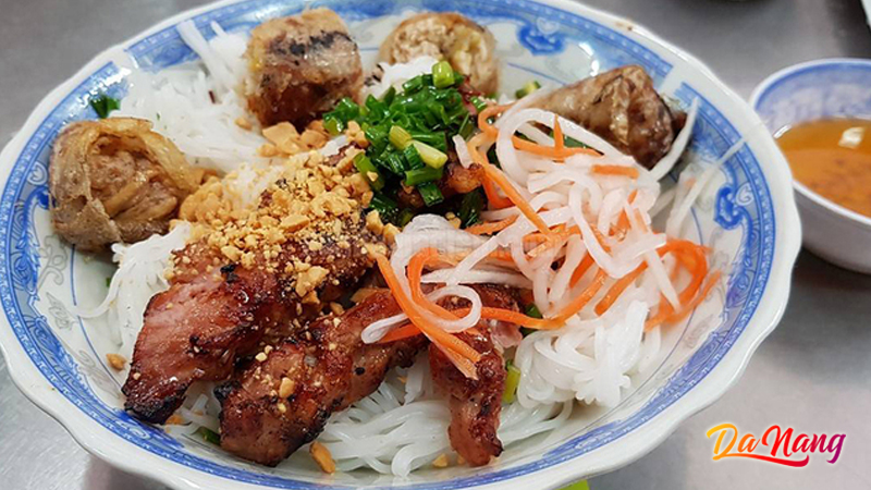 Bun-thit-nuong-hong-nguyet-thanhphodanang-net