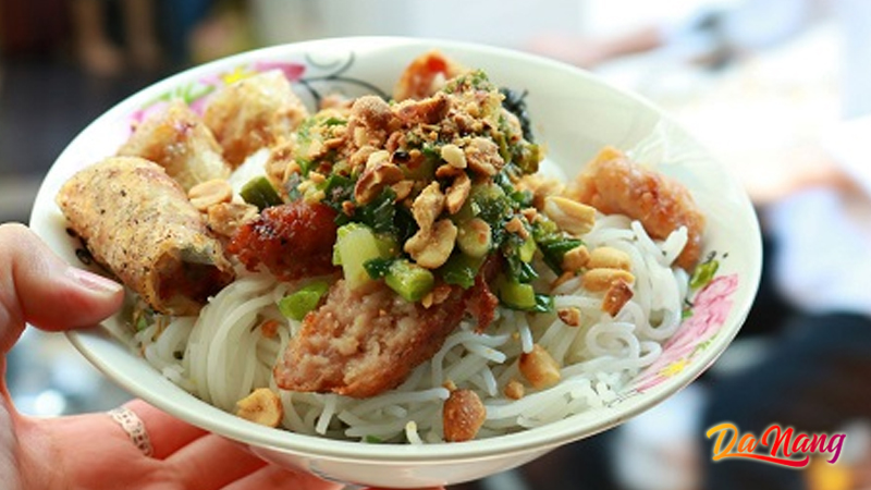 Bun-thit-nuong-kim-anh-thanhphodanang-net