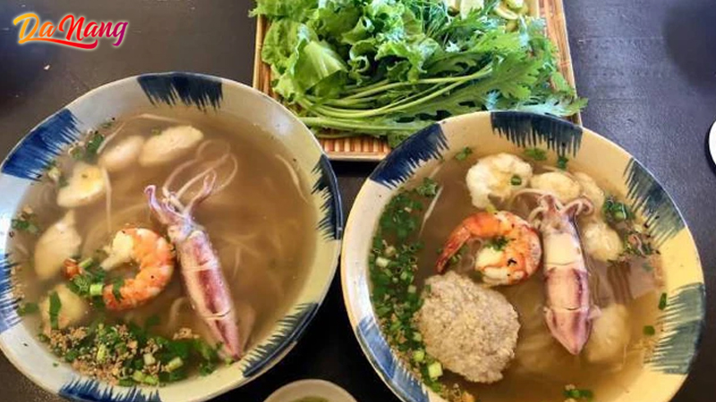 Banh-canh-cua-hu-tieu-muc-sai-gon-o-da-nang-thanhphodanang