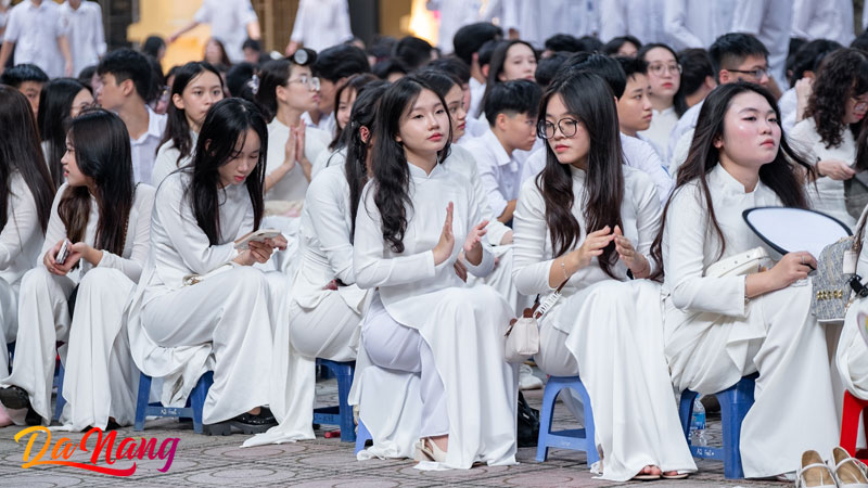 Ao-dai-hoc-sinh-tuan-thi-1-thanhphodanang