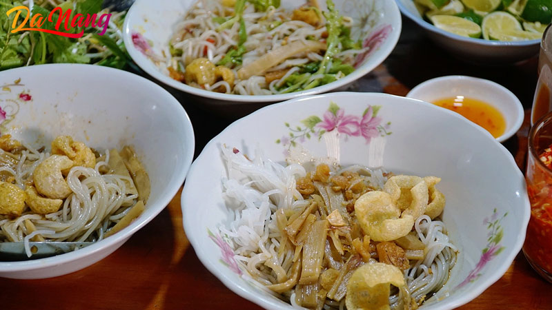 Top-5-dia-chi-an-bun-cua-thoi-tai-da-nang-ngon-chuan-vi-1-thanhphodanang