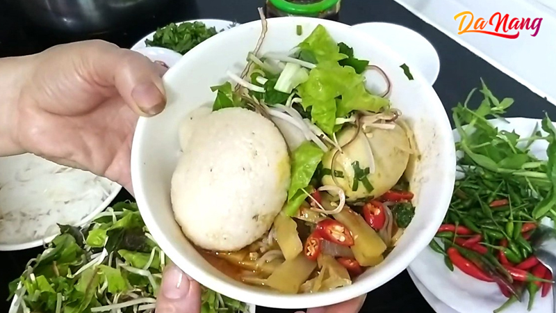 Top-5-dia-chi-an-bun-cua-thoi-tai-da-nang-ngon-chuan-vi-nhat