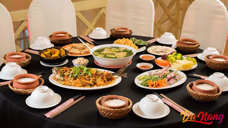 Com-nieu-hong-phuc-thanhphodanang