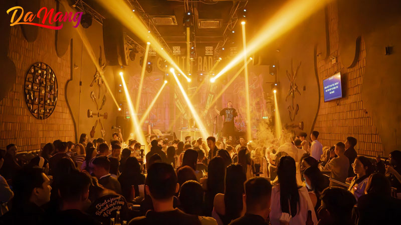 On-the-radio-thanhphodanang