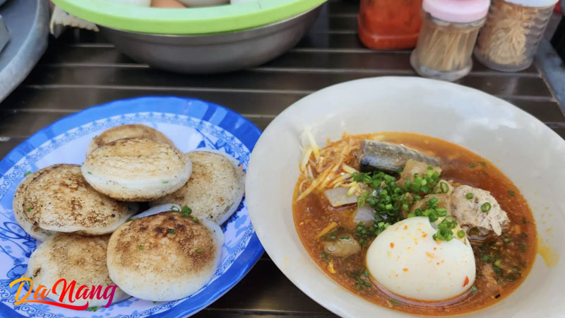 Banh-can-nuong-ba-bon-thanhphodanang