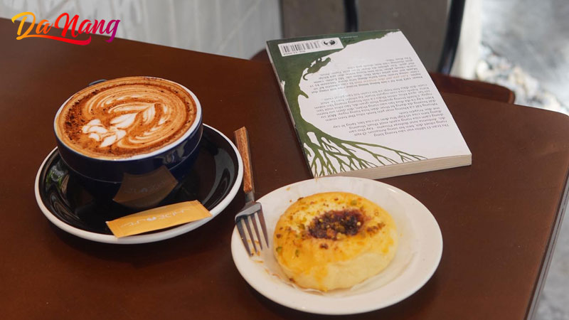 The-hideout-cafe-thanhphodanang