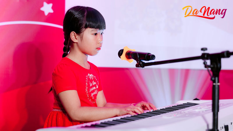 Trung-tam-am-nhac-hao-vinh-music-thanhphodanang