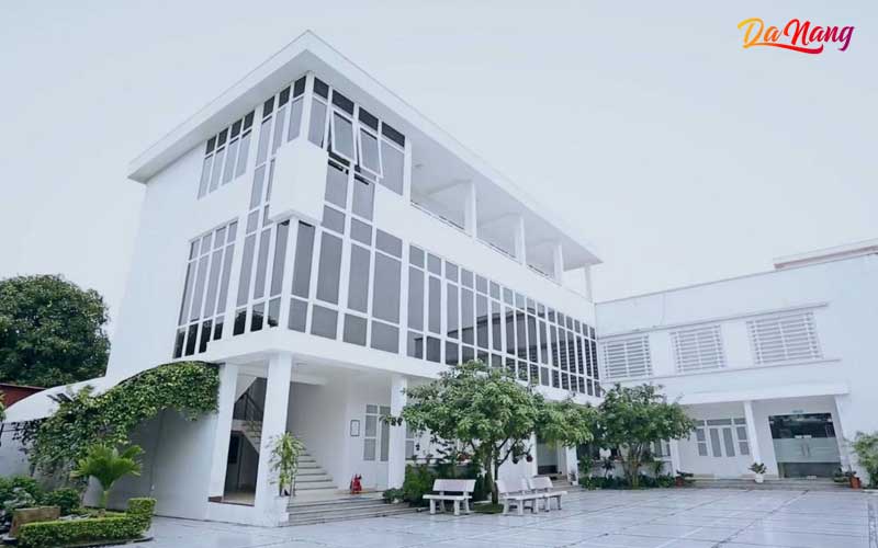 Cong-ty-co-phan-nam-duoc-hai-long-thanhphodanang